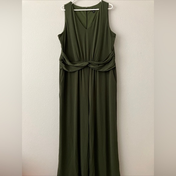 J Jason Wu Regular City Knit Sleeveless Jumpsuit - Olive (sz 1X) A395351 - Picture 2 of 4